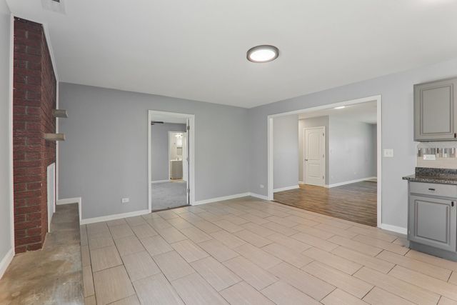 16524 Sawyer Avenue, Markham, IL 60428