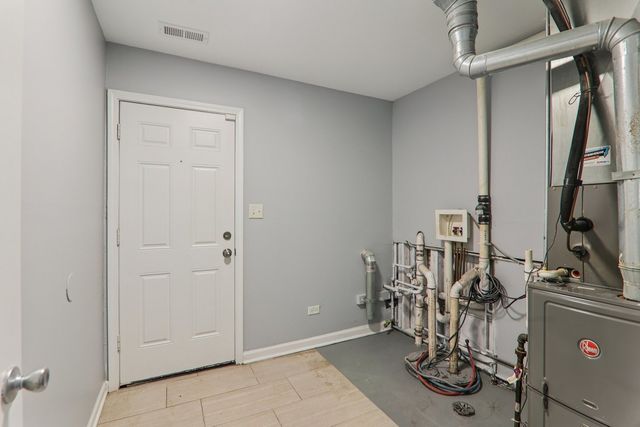 16524 Sawyer Avenue, Markham, IL 60428