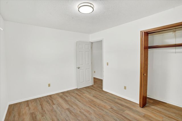 1623 W Tracy Street, Springfield, MO 65807