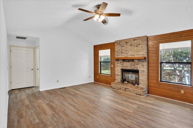 1623 W Tracy Street, Springfield, MO 65807