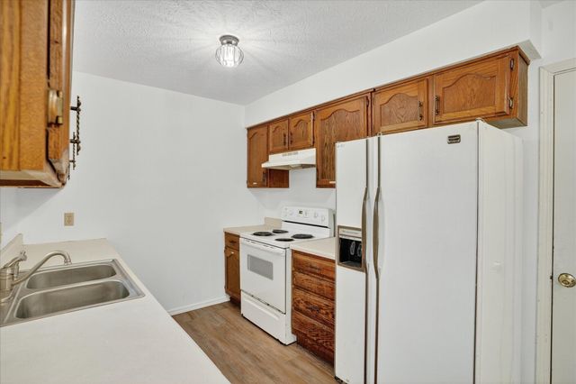 1623 W Tracy Street, Springfield, MO 65807