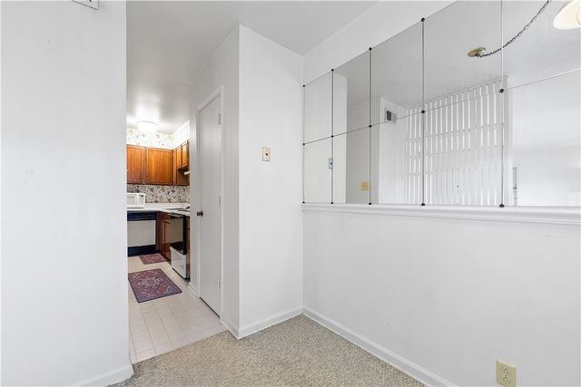 103 Jamestown Dr C, Scott Twp, PA 15216