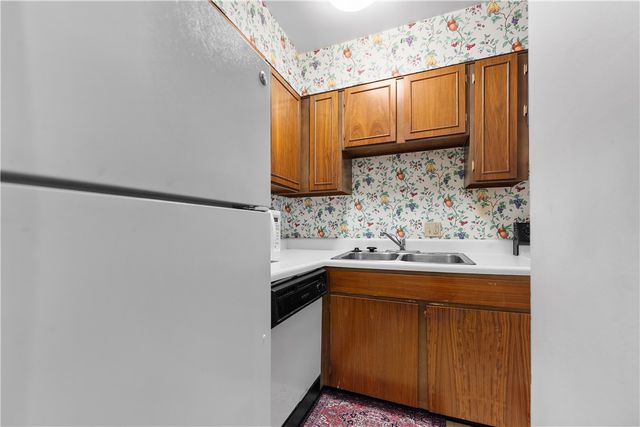 103 Jamestown Dr C, Scott Twp, PA 15216