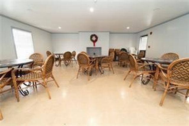 103 Jamestown Dr C, Scott Twp, PA 15216