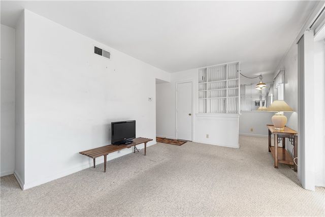 103 Jamestown Dr C, Scott Twp, PA 15216