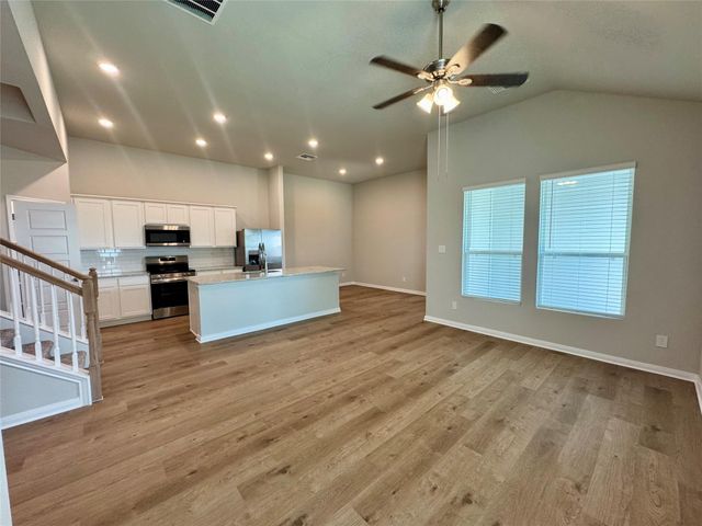 801 Staglin ST A, Buda, TX 78610