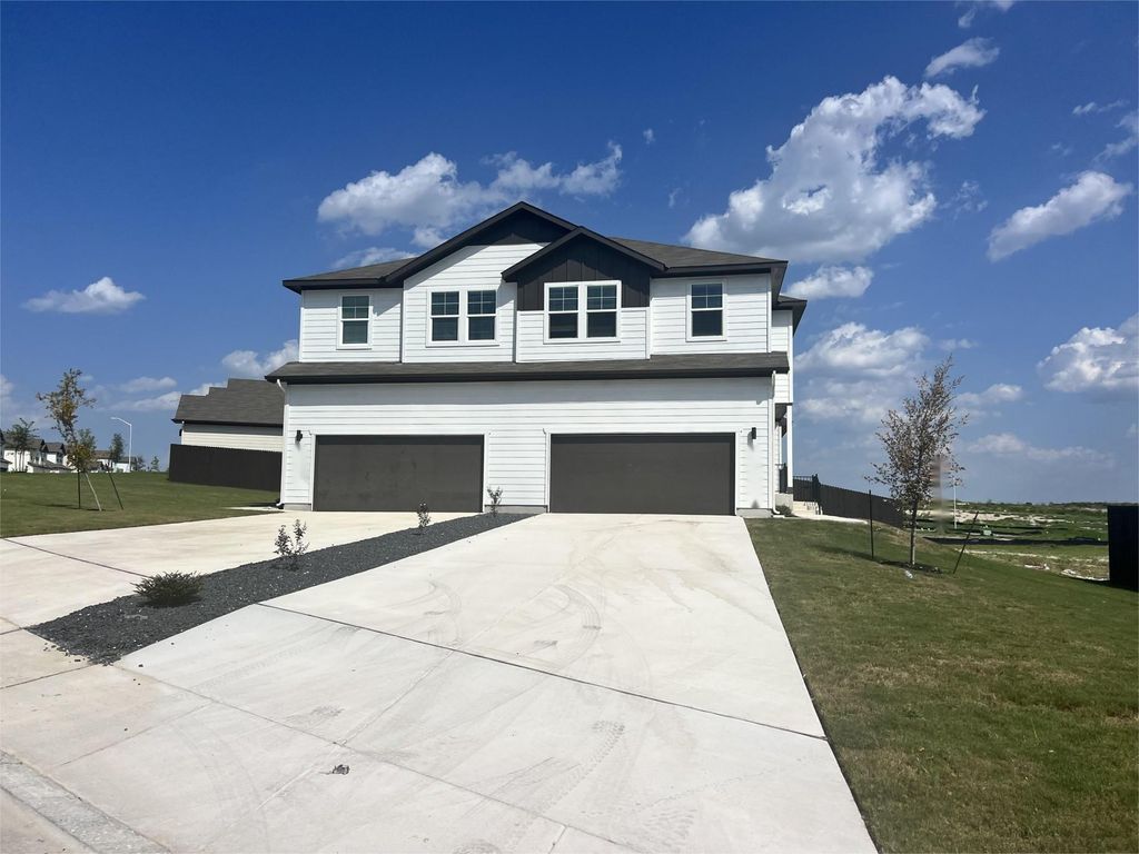 801 Staglin ST A, Buda, TX 78610
