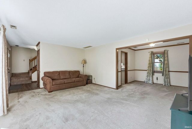 1417 Misty River Drive, Fort Wayne, IN 46808