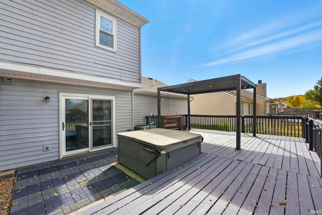 1417 Misty River Drive, Fort Wayne, IN 46808