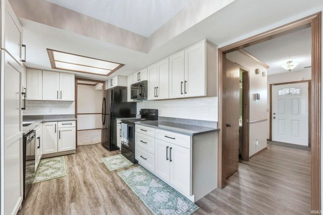 1417 Misty River Drive, Fort Wayne, IN 46808