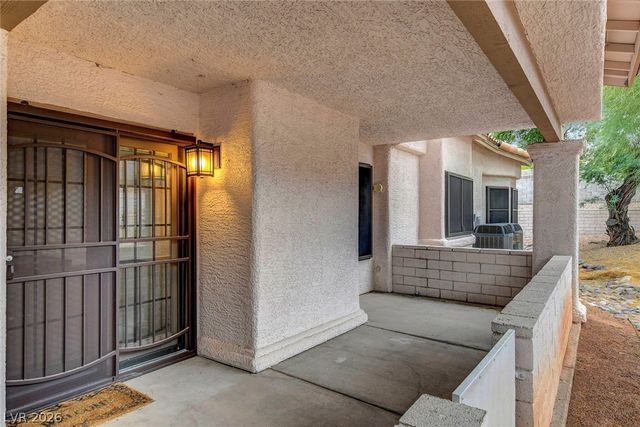 211 Garfield Drive, Henderson, NV 89074