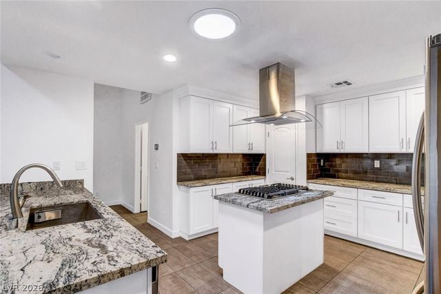 211 Garfield Drive, Henderson, NV 89074