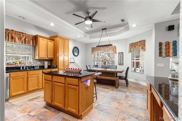 10100 N Wayland Avenue, Citrus Springs, FL 34434