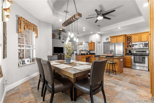 10100 N Wayland Avenue, Citrus Springs, FL 34434