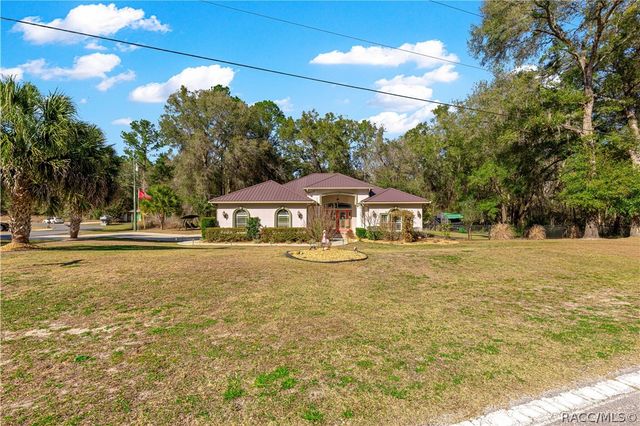 10100 N Wayland Avenue, Citrus Springs, FL 34434