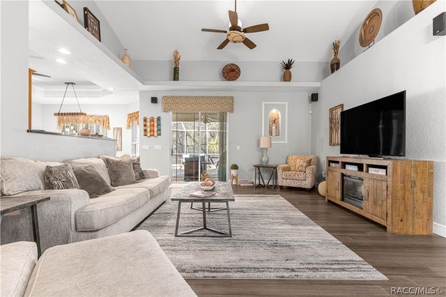 10100 N Wayland Avenue, Citrus Springs, FL 34434