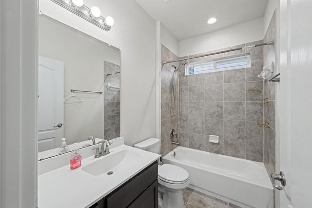 21327 Somerset Shores Crossing, Kingwood, TX 77339