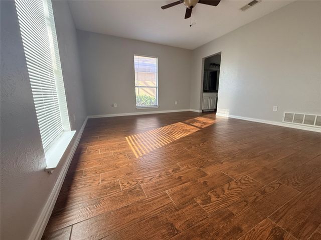 4103 Altamesa Boulevard, Fort Worth, TX 76133