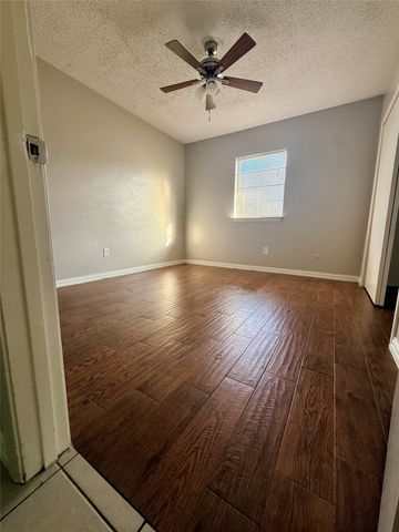 4103 Altamesa Boulevard, Fort Worth, TX 76133