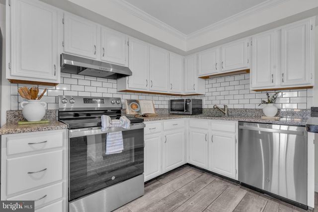 7980 TYSON OAKS CIR, Vienna, VA 22182