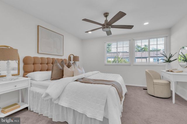 7980 TYSON OAKS CIR, Vienna, VA 22182