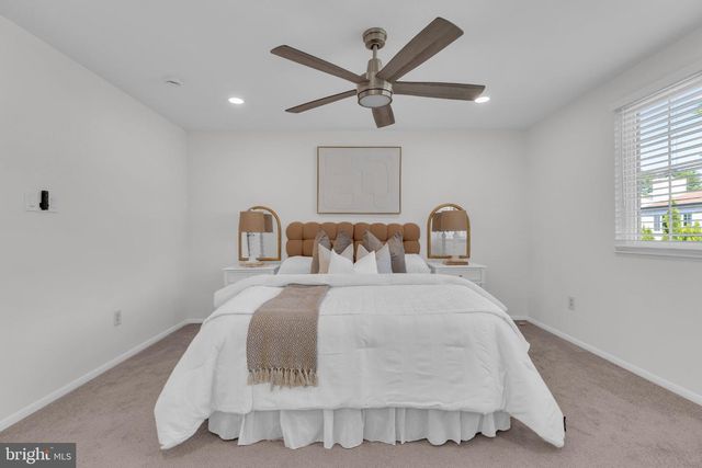 7980 TYSON OAKS CIR, Vienna, VA 22182