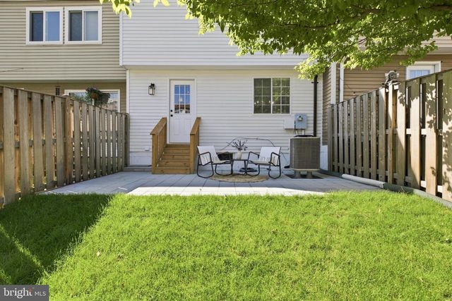7980 TYSON OAKS CIR, Vienna, VA 22182
