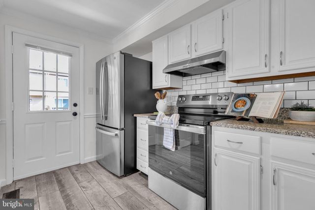 7980 TYSON OAKS CIR, Vienna, VA 22182