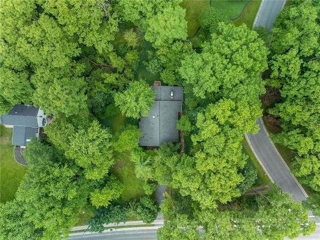 1 Hardwood Hill Road, Perinton, NY 14534