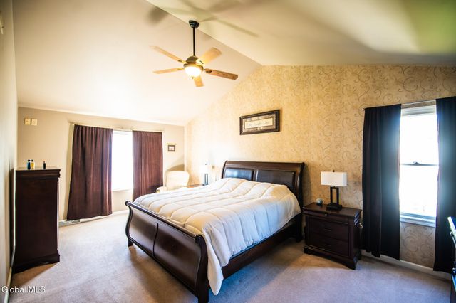 65 Cindy Crest Drive, Rotterdam, NY 12306