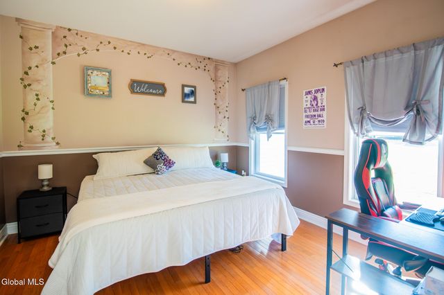 65 Cindy Crest Drive, Rotterdam, NY 12306