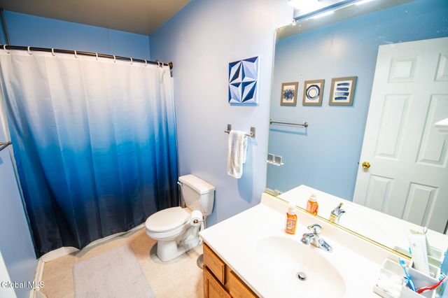 65 Cindy Crest Drive, Rotterdam, NY 12306