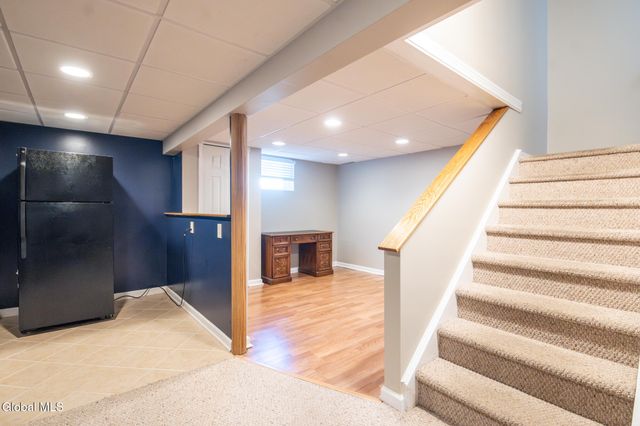 65 Cindy Crest Drive, Rotterdam, NY 12306