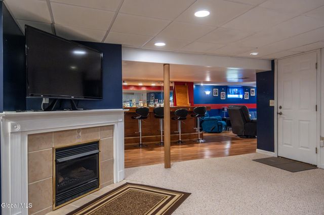 65 Cindy Crest Drive, Rotterdam, NY 12306