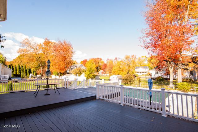 65 Cindy Crest Drive, Rotterdam, NY 12306