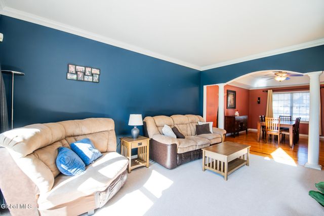 65 Cindy Crest Drive, Rotterdam, NY 12306