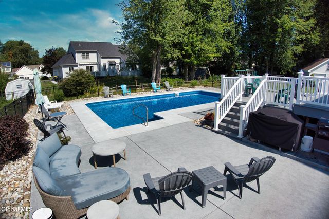 65 Cindy Crest Drive, Rotterdam, NY 12306