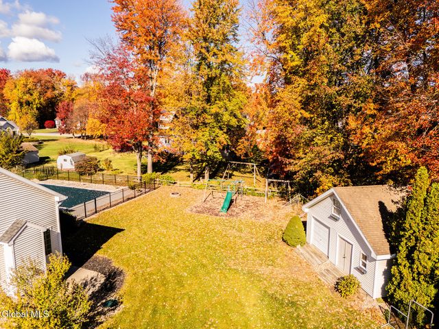 65 Cindy Crest Drive, Rotterdam, NY 12306