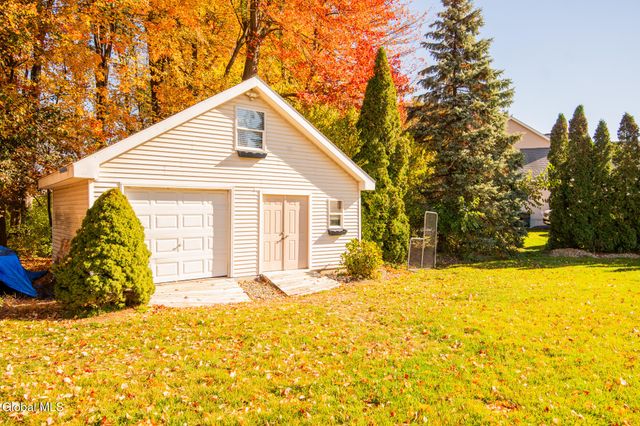 65 Cindy Crest Drive, Rotterdam, NY 12306