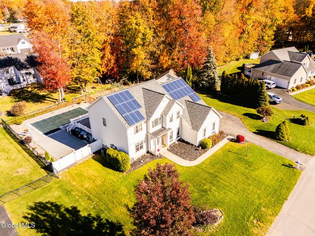 65 Cindy Crest Drive, Rotterdam, NY 12306