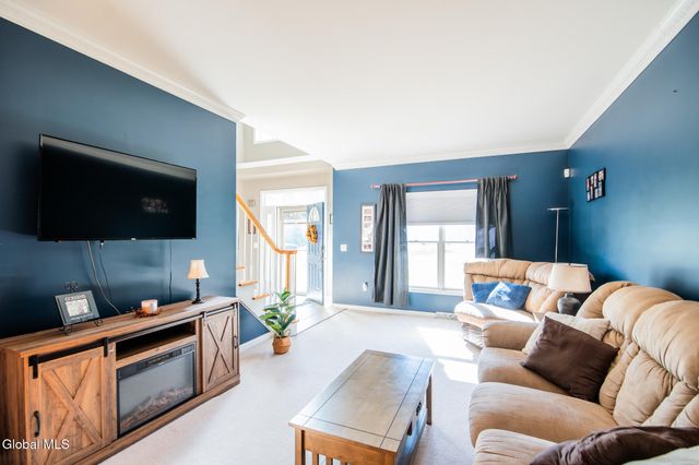 65 Cindy Crest Drive, Rotterdam, NY 12306