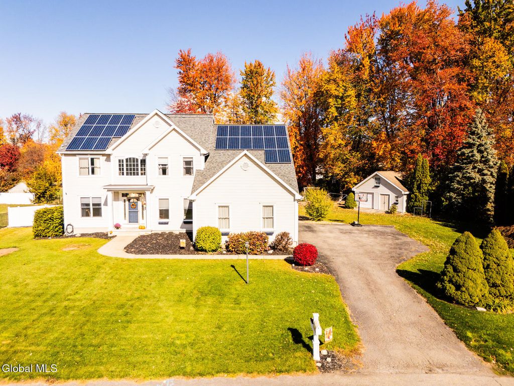 65 Cindy Crest Drive, Rotterdam, NY 12306