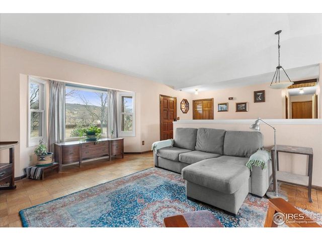 6600 Tamarax Ct, Loveland, CO 80538