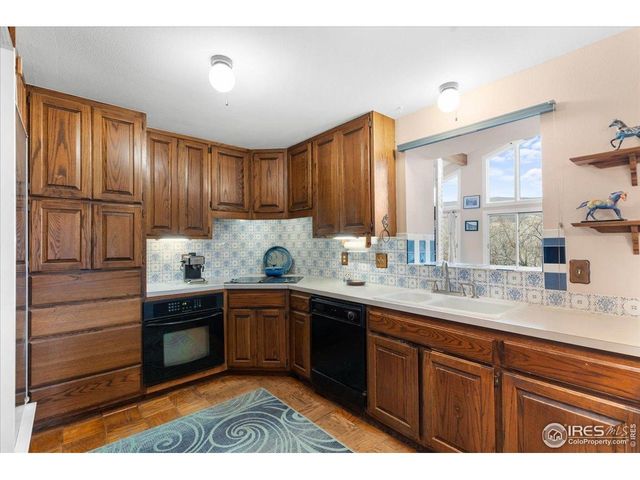 6600 Tamarax Ct, Loveland, CO 80538