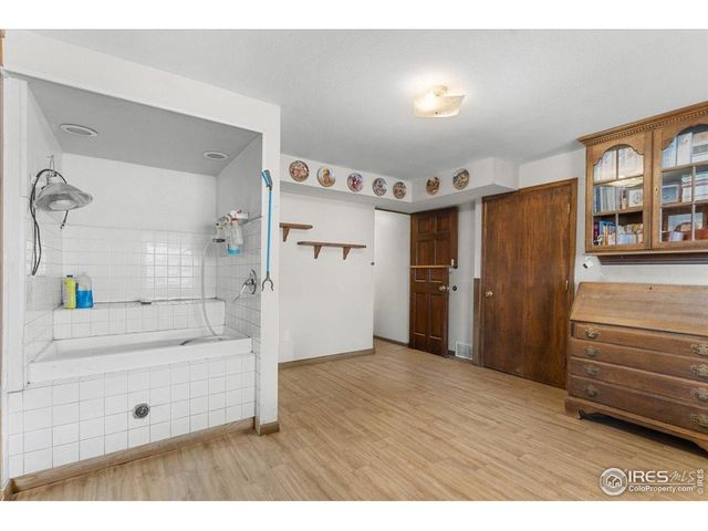 6600 Tamarax Ct, Loveland, CO 80538