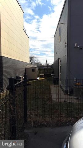 421-23 W SUSQUEHANNA AVE, Philadelphia, PA 19122