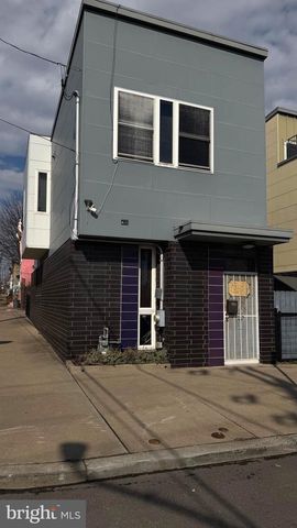 421-23 W SUSQUEHANNA AVE, Philadelphia, PA 19122