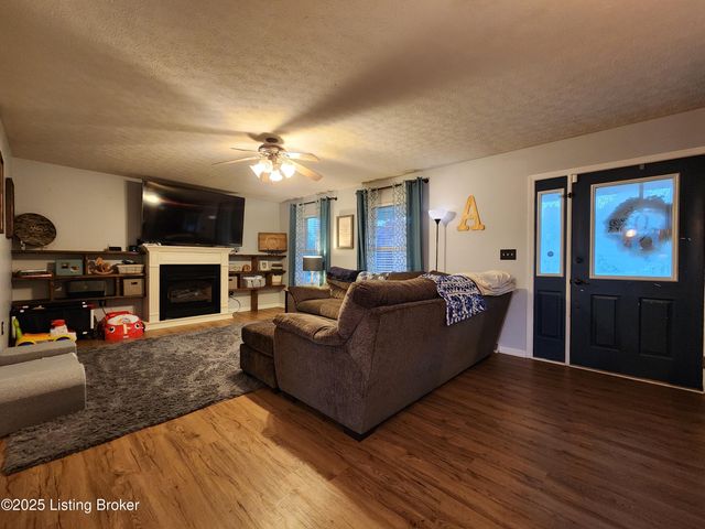 291 Flat Rock Rd, Elizabethtown, KY 42701