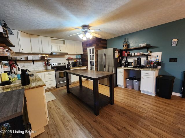 291 Flat Rock Rd, Elizabethtown, KY 42701