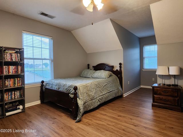 291 Flat Rock Rd, Elizabethtown, KY 42701